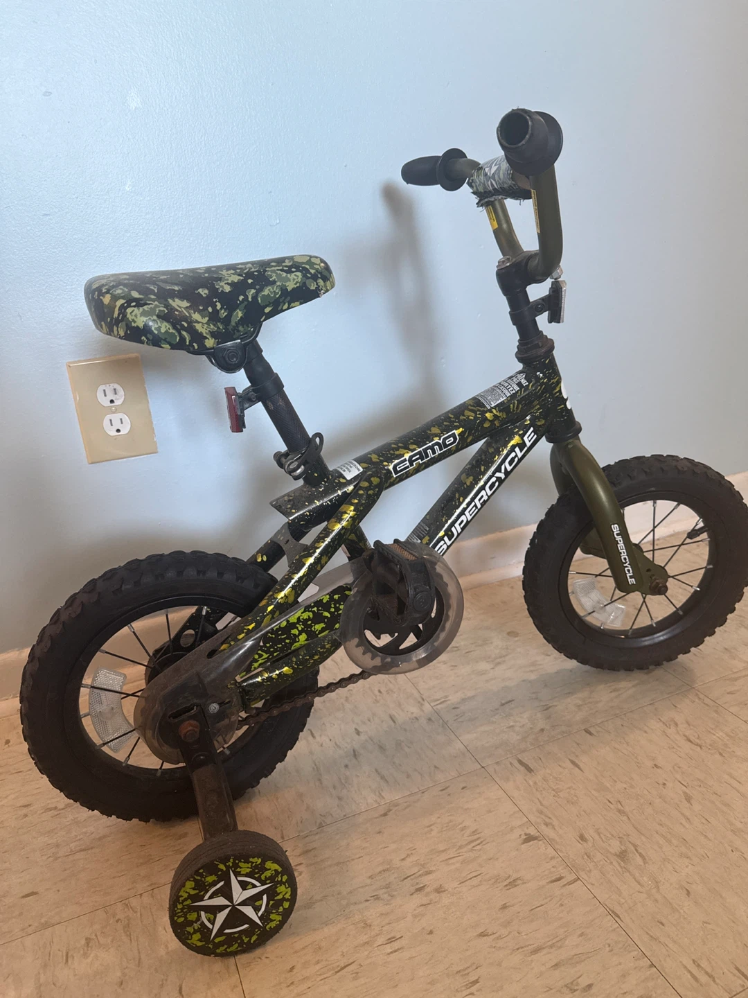 Supercycle Kids Bike with Training Wheels