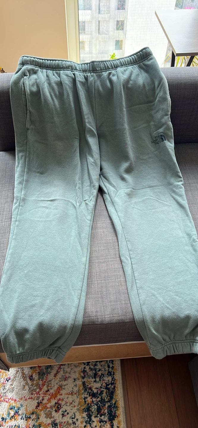 Men’s North Face Jogger Sweatpants Size L