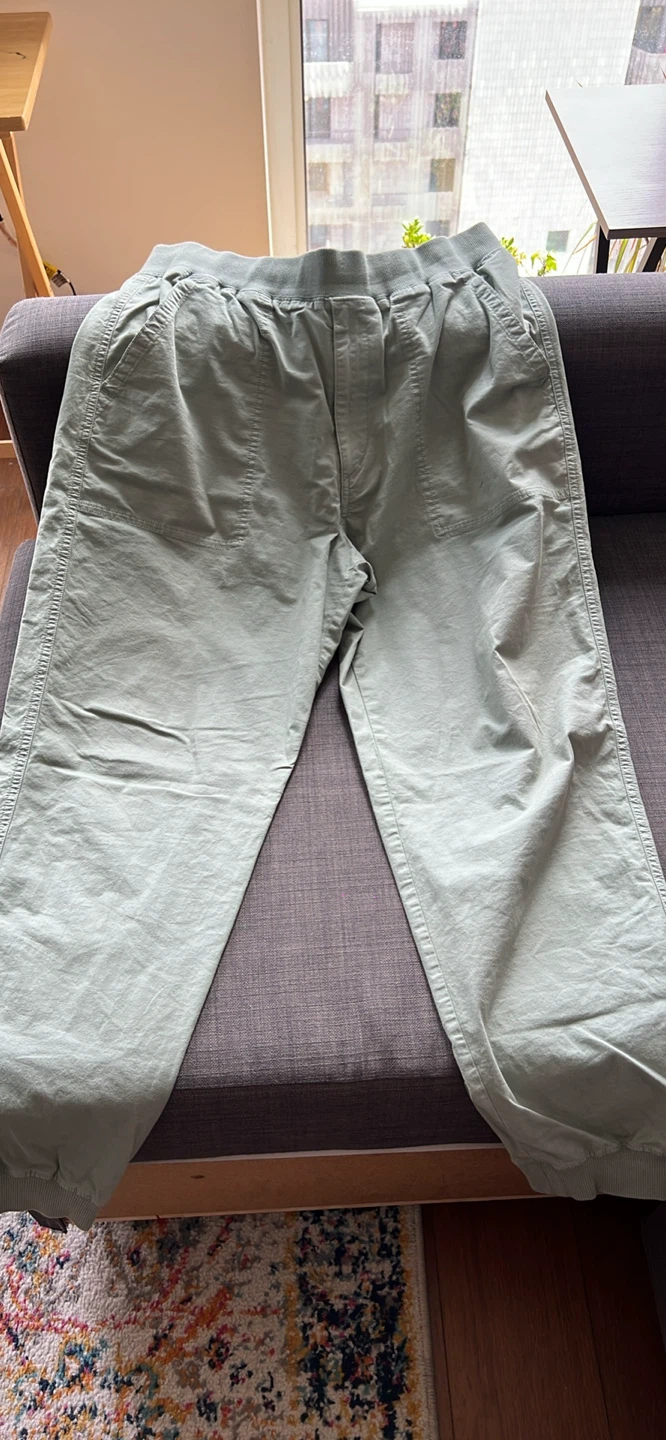 UNIQLO Men’s Jogger Pants Size L