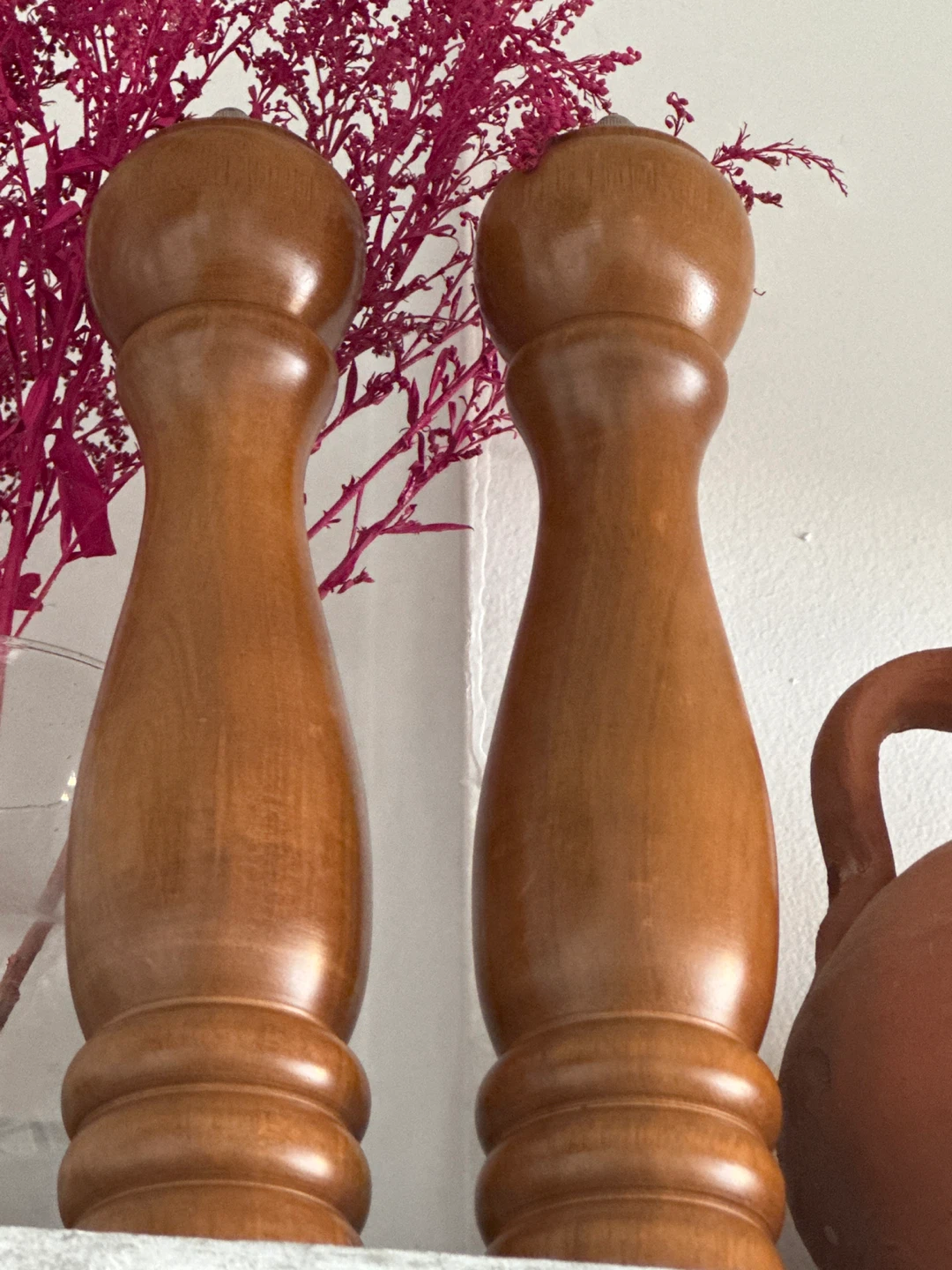Wooden Salt and Pepper Grinders Set