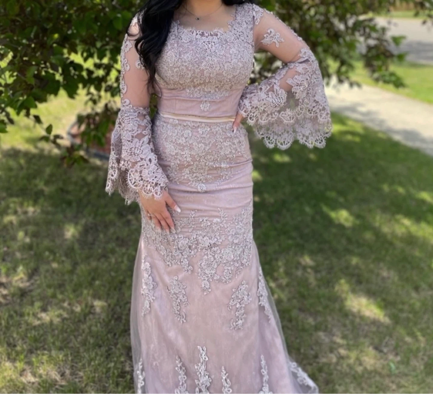 Women's Lace Evening Gown