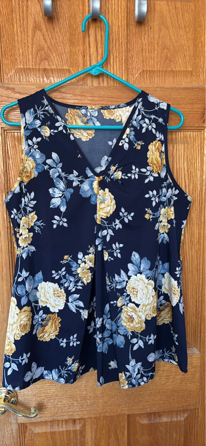 Navy Floral Sleeveless V-Neck Top