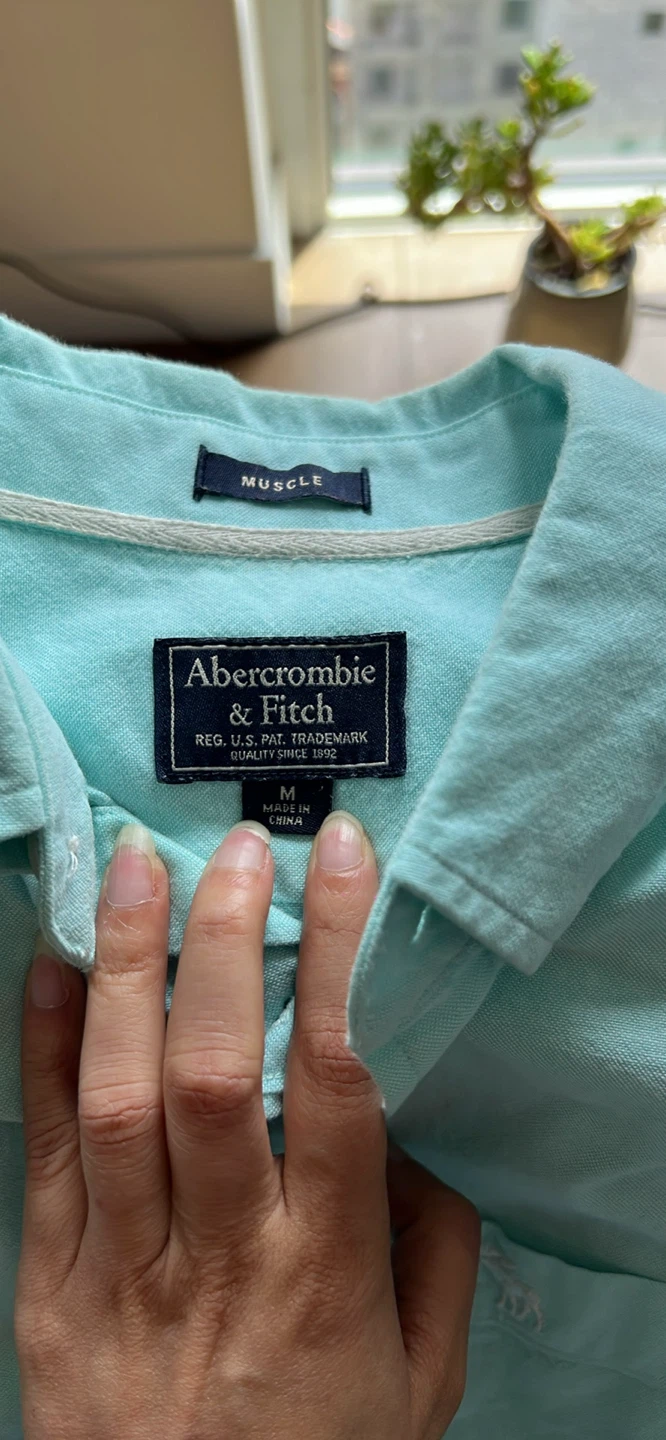Men’s Abercrombie & Fitch Button-Down Shirt - Medium - photo 2