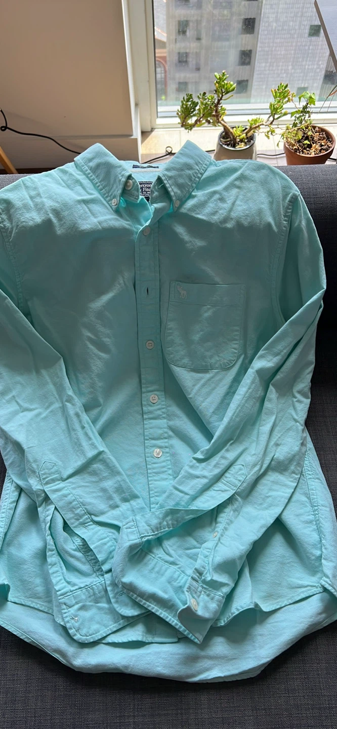 Men’s Abercrombie & Fitch Button-Down Shirt - Medium