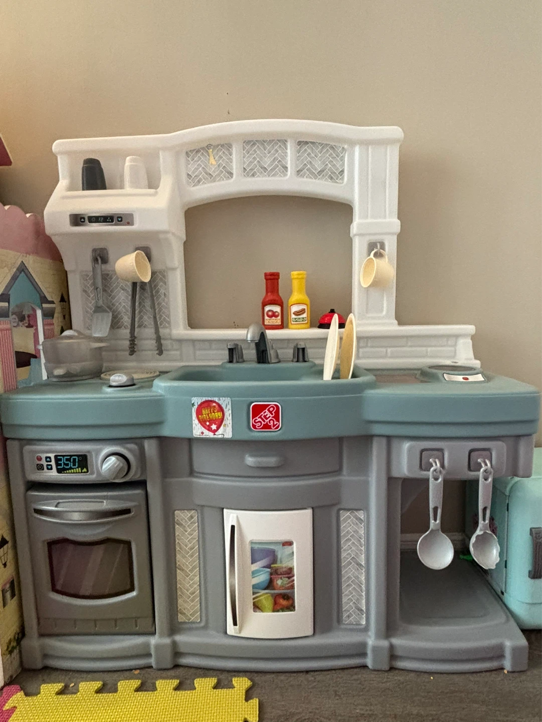 Step2 Kids Play Kitchen - photo 5