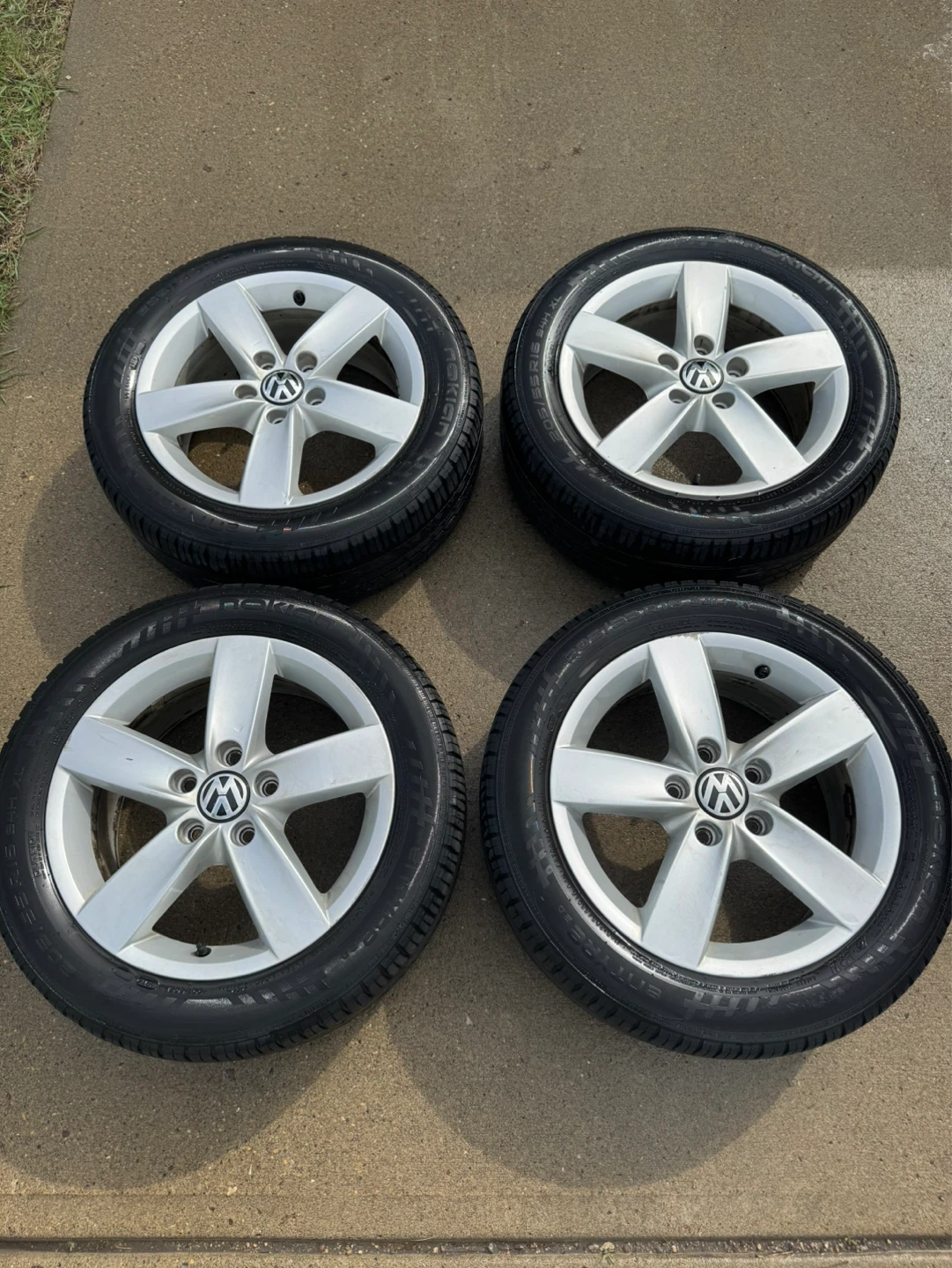 Set of 4 Volkswagen Alloy Wheels