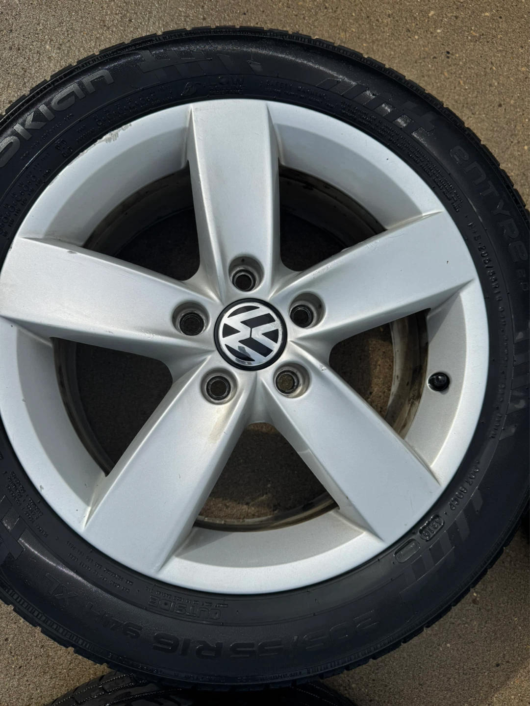 Set of 4 Volkswagen Alloy Wheels - photo 5