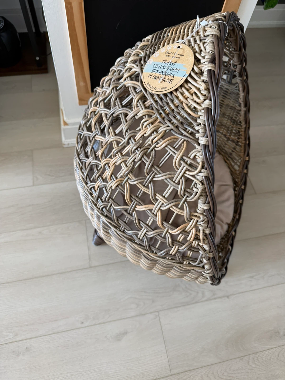 Wicker Pet Bed with Cushion - photo 2