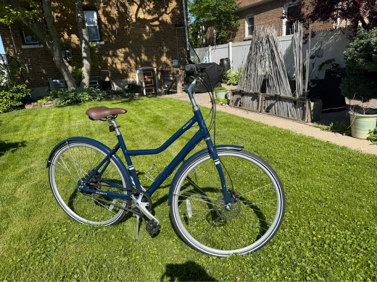 Rare gently used Priority "Hudson series"Bicycle