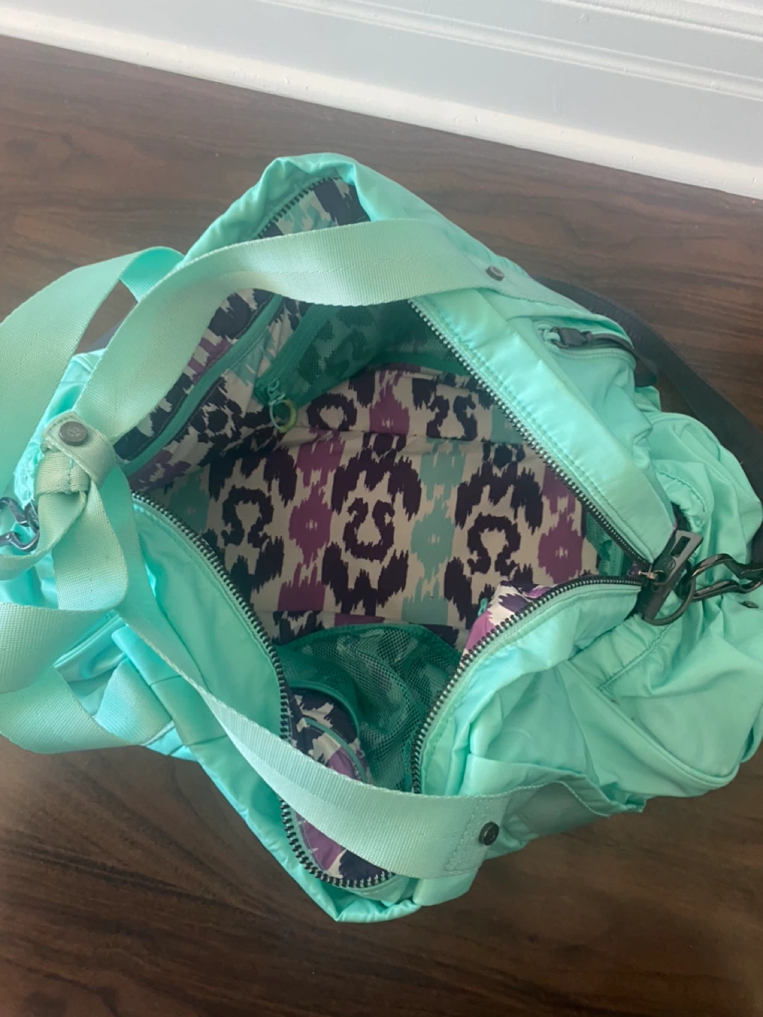 Lululemon Aqua Duffle Bag - photo 2