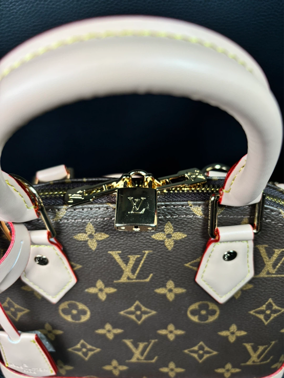 Alma BB Handbag (150) 👜✨ - photo 3