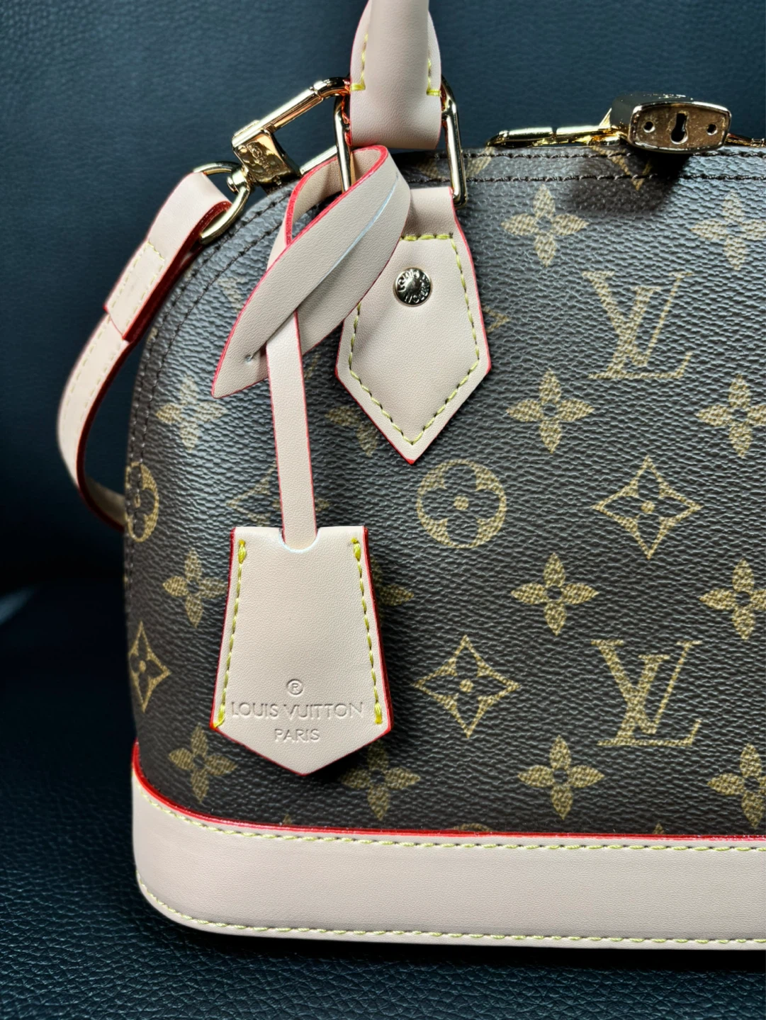Alma BB Handbag (150) 👜✨ - photo 2