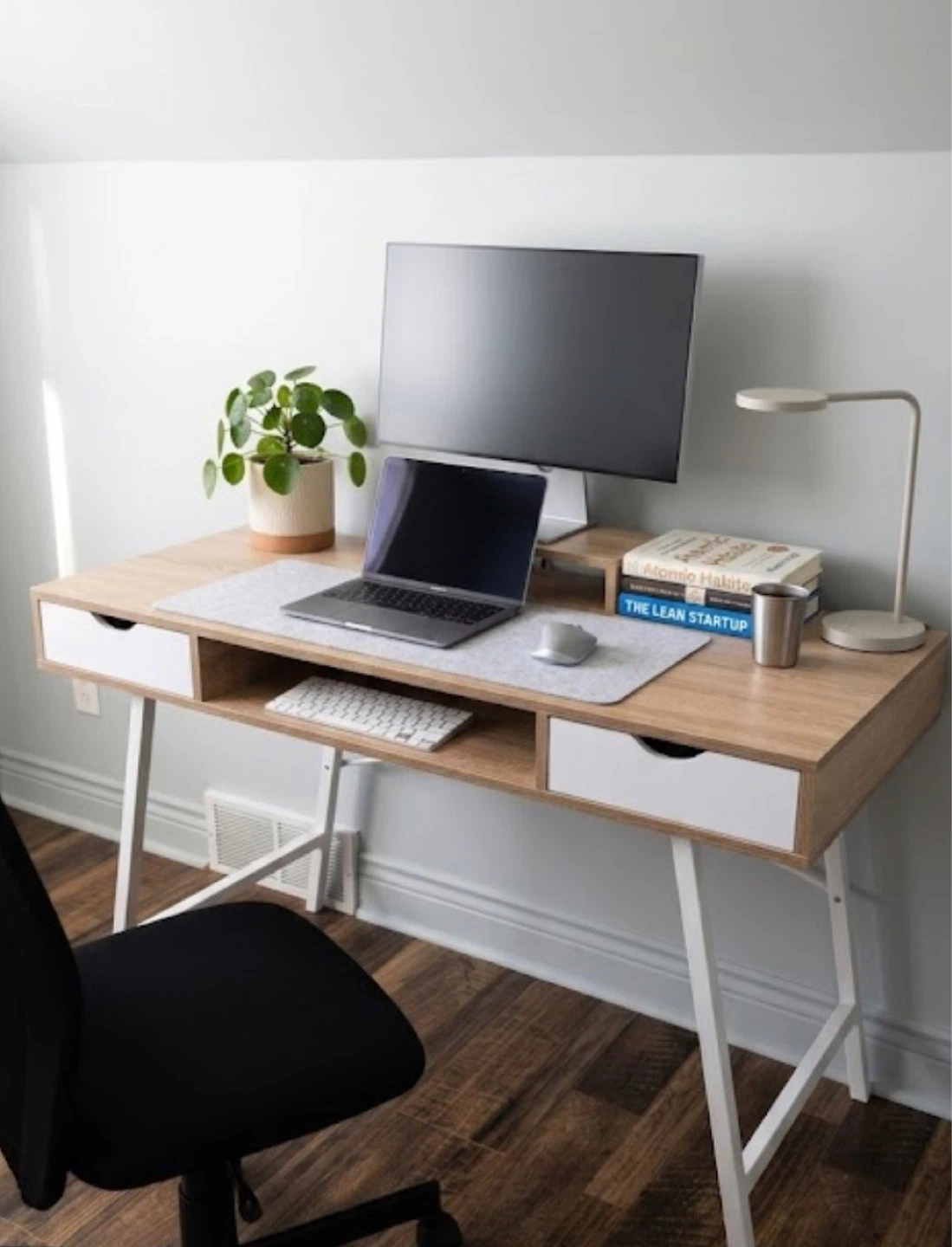 Modern Wood Grain Desk with 2 Drawers