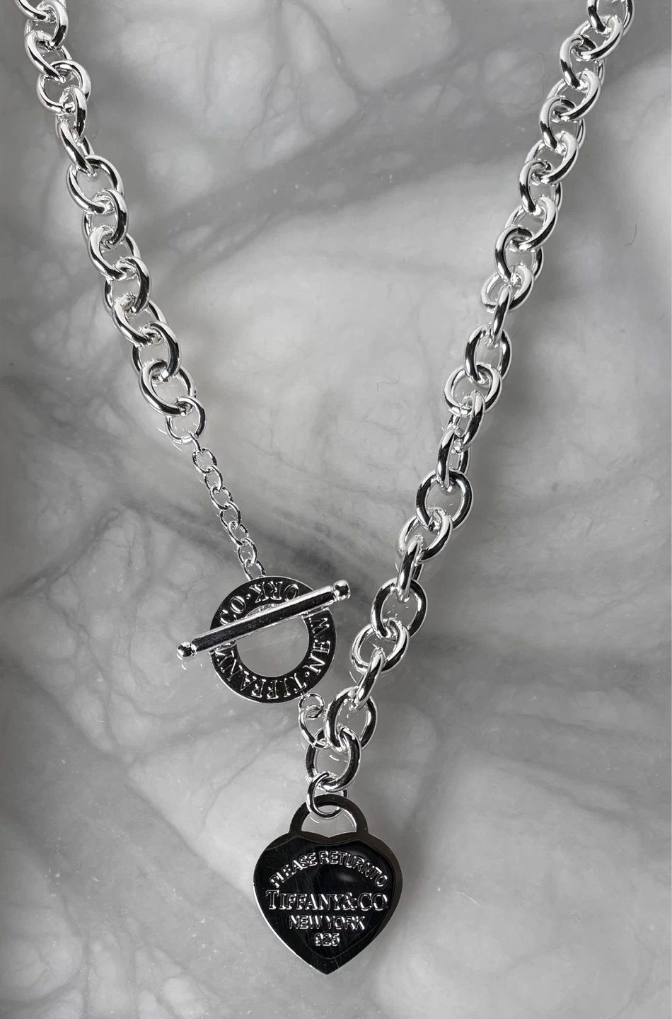 Heart Tag Toggle Necklace (silver)