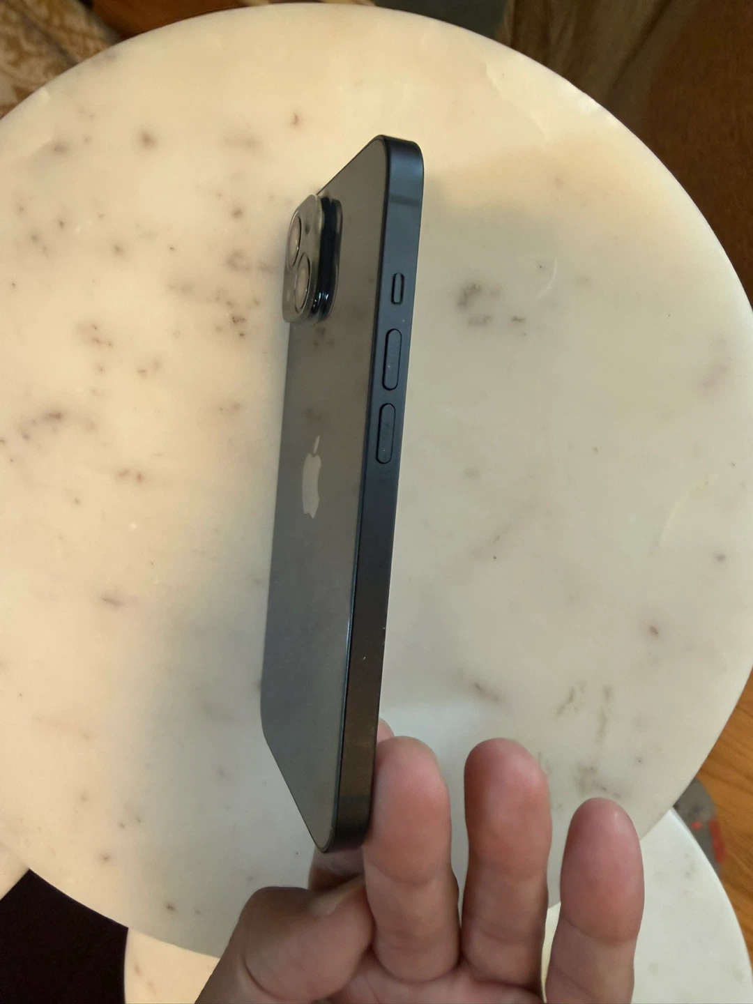 gently used Apple iPhone 14 - photo 3