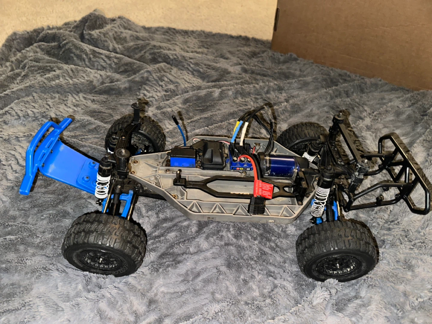 Traxxas Slash 4X4 VXL Brushless RC Truck - photo 4