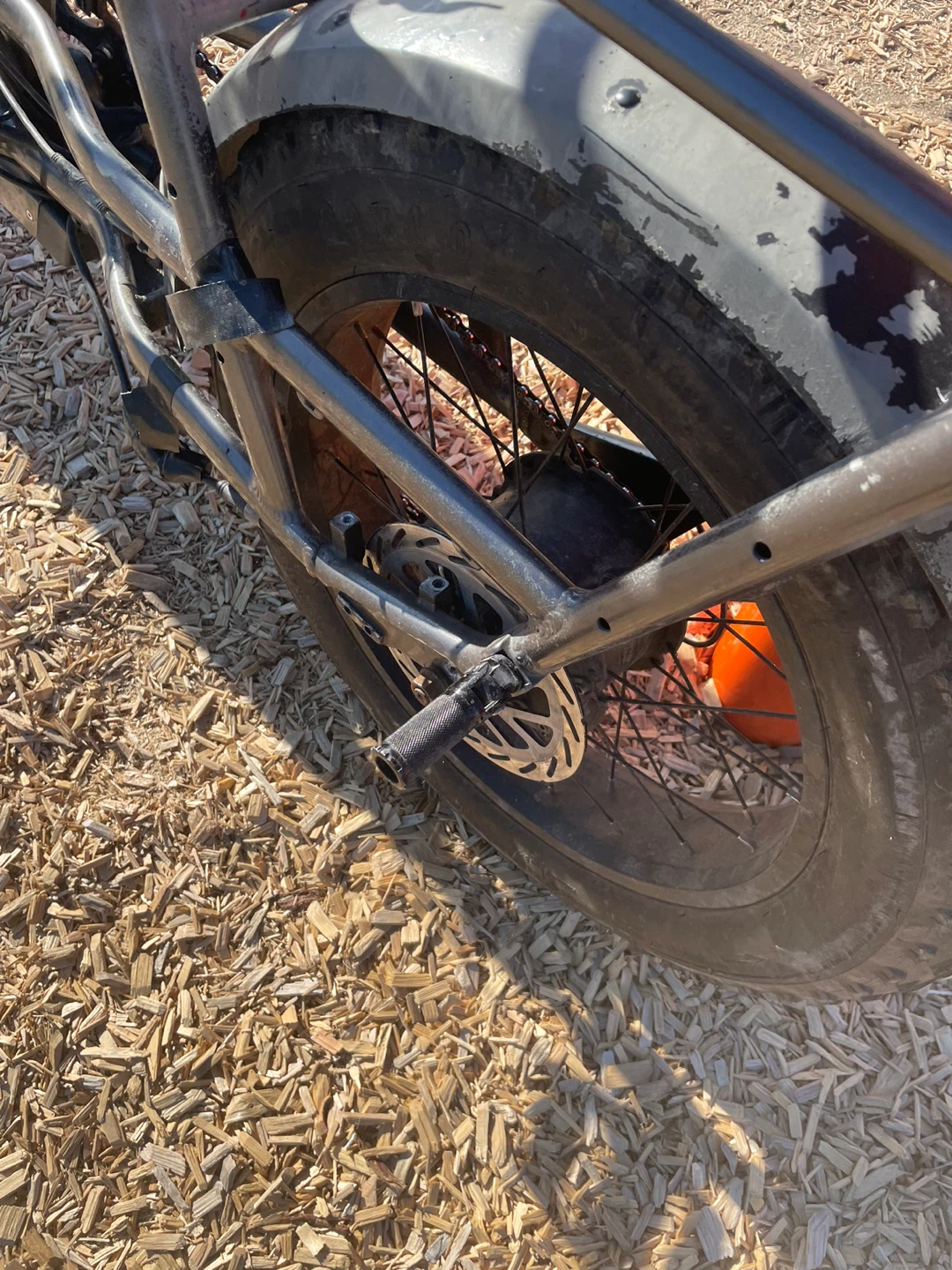Grey Electric Fat Tire Bike with Rear Rack - photo 3