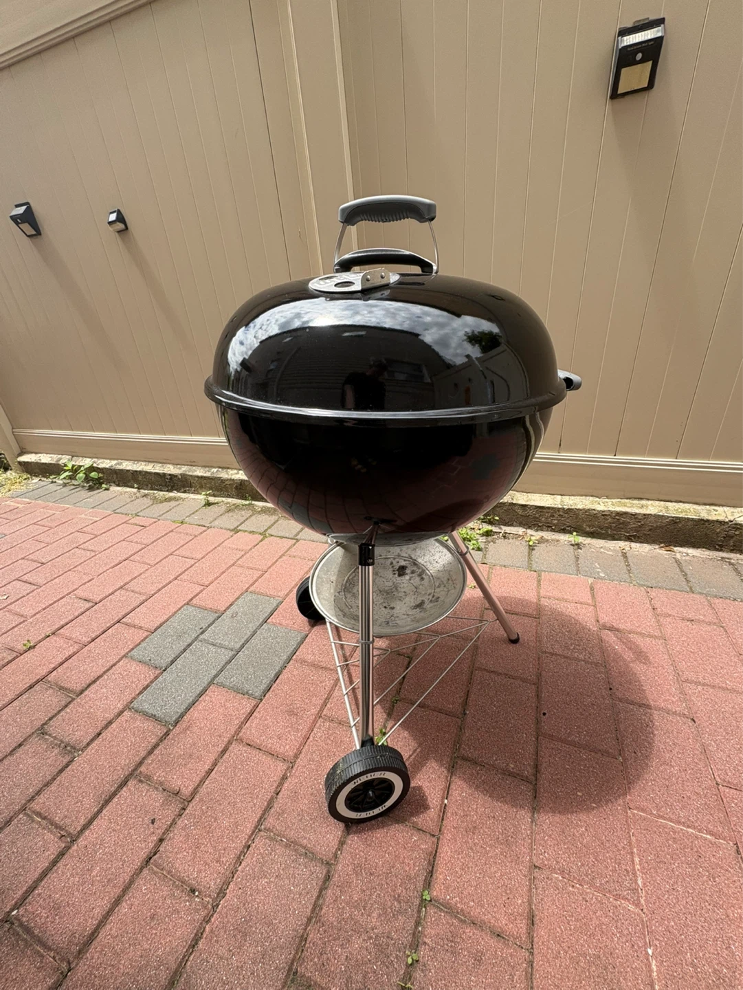 Weber Kettle Charcoal Grill - Black