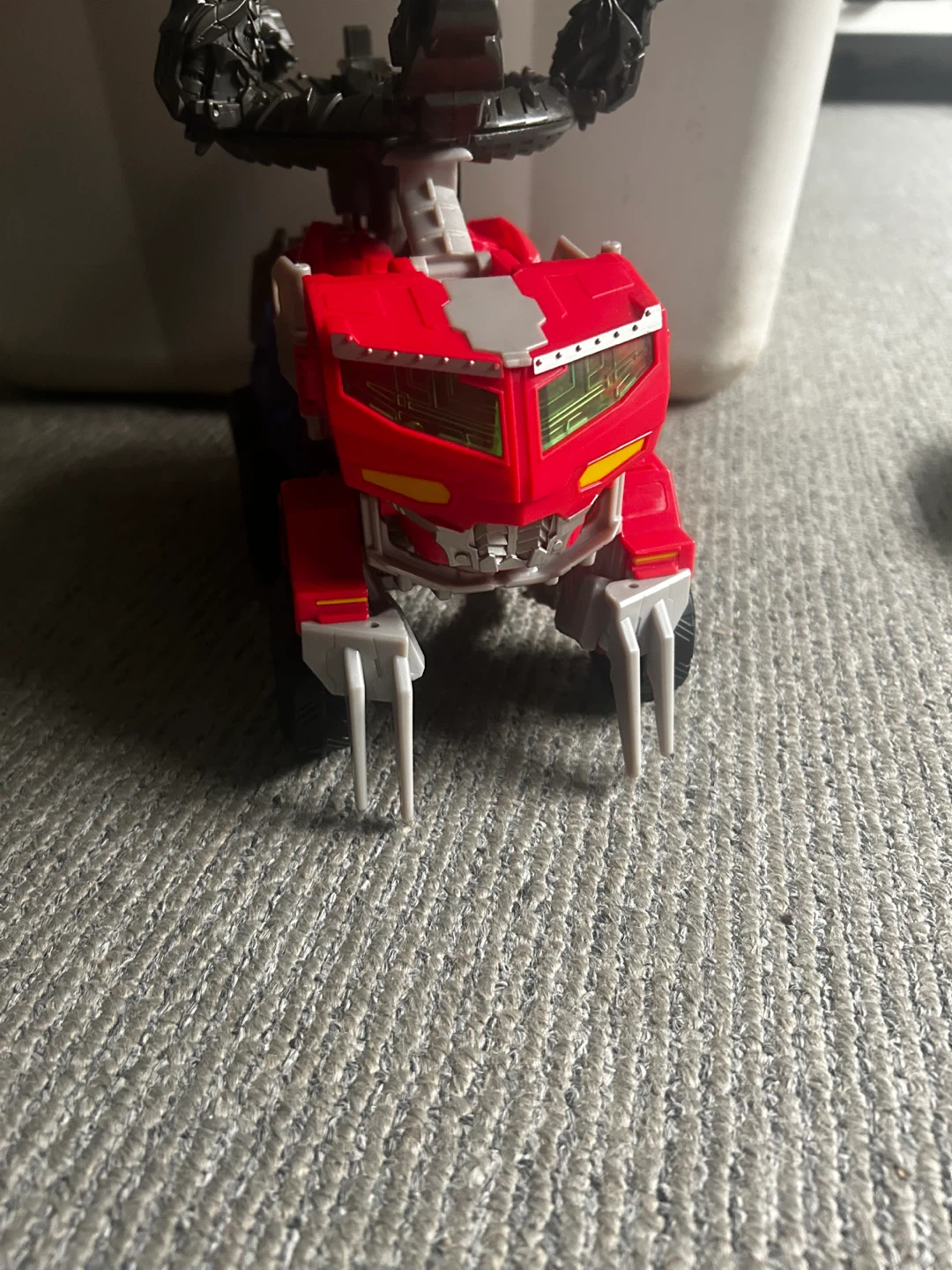 Transformers prime beast hunters Optimus prime - photo 3