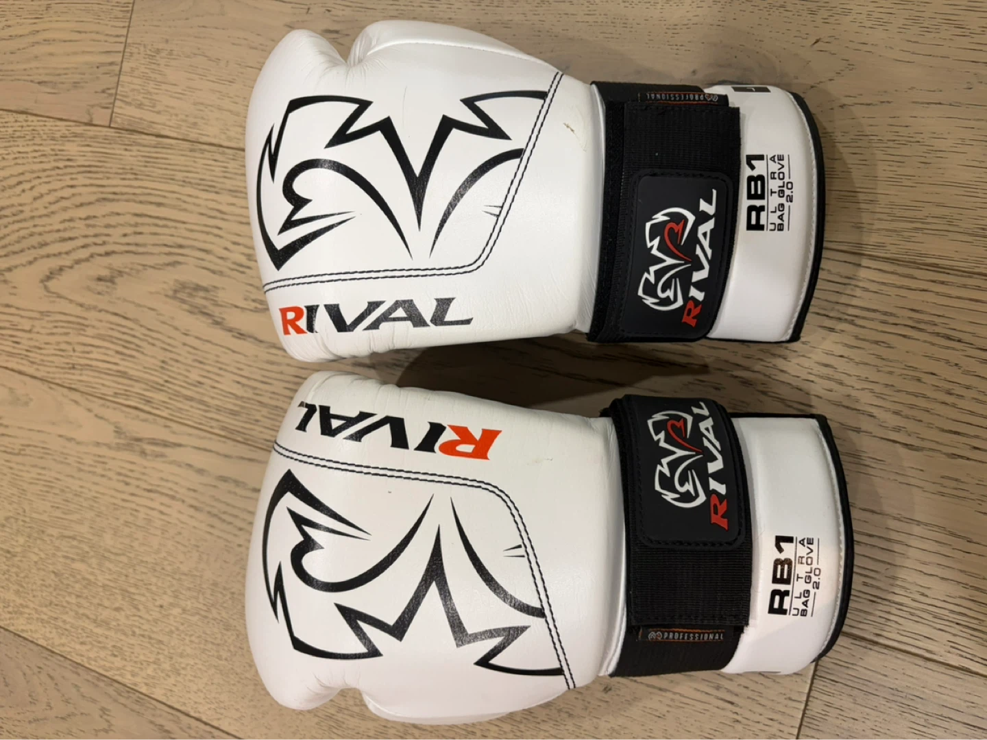 Rival RB1 Ultra Boxing Gloves 2.0 - photo 3