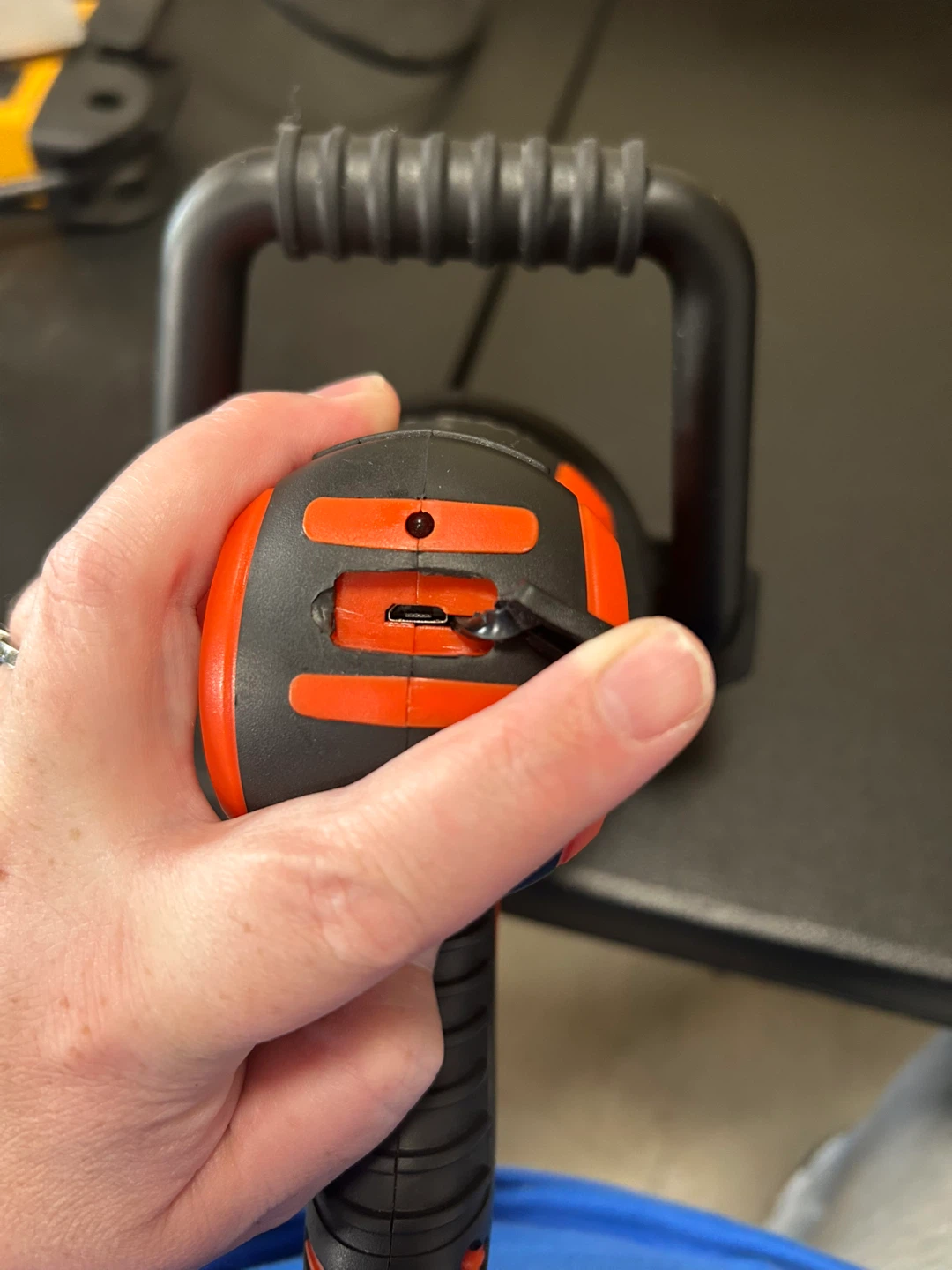 Ozark Trail Rechargeable Spotlight - photo 5