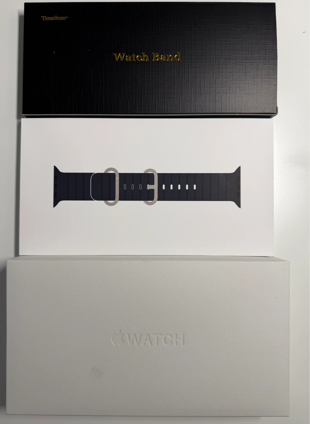 Apple Watch Ultra (1st Gen) 49mm Titanium + 3 bands - photo 4