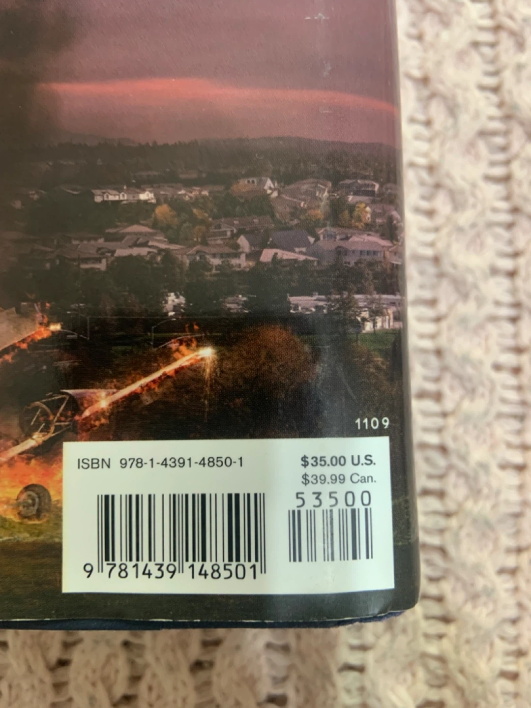 Stephen King Under the Dome Novel - photo 5