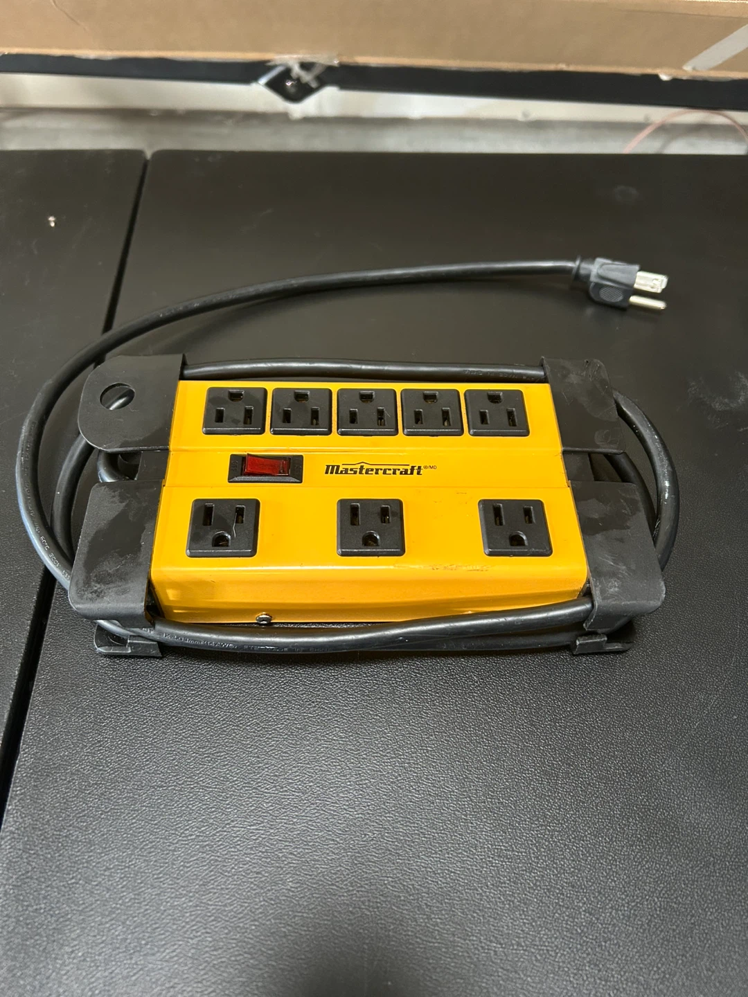 Mastercraft 8-Outlet Relocatable Power Bar