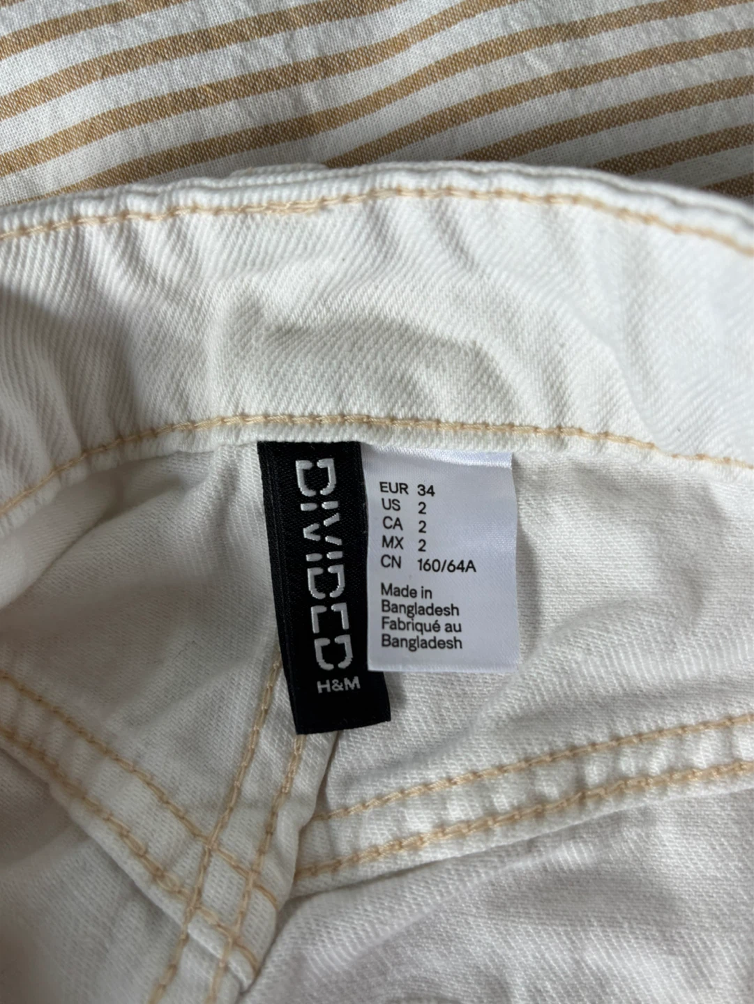 H&M Divided White Wide Leg Jeans - Size 2 - photo 3