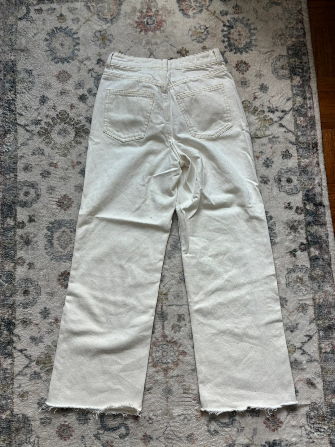 H&M Divided White Wide Leg Jeans - Size 2 - photo 2