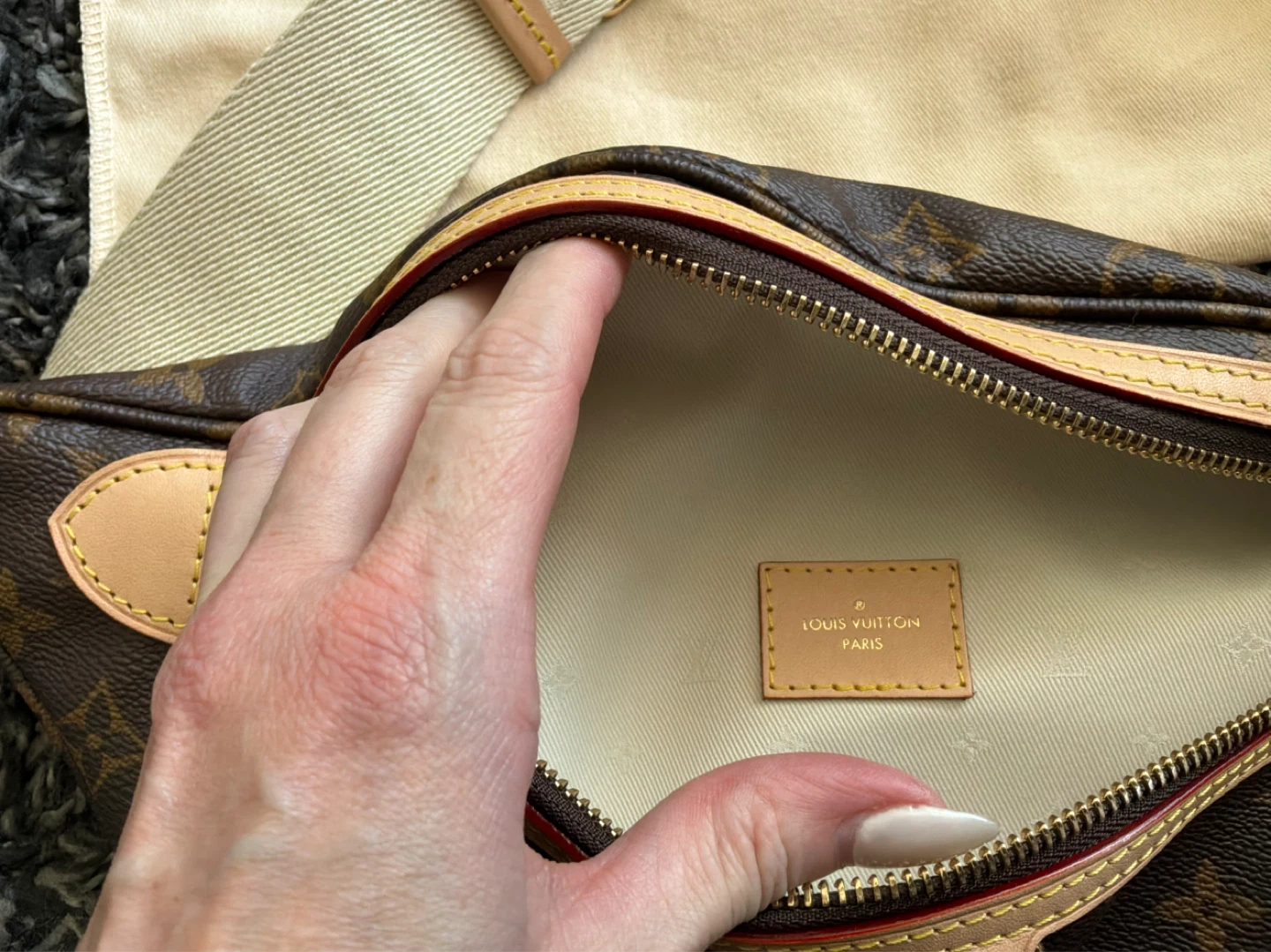 Louis Vuitton Monogram Belt Bag/Fanny Pack - photo 3