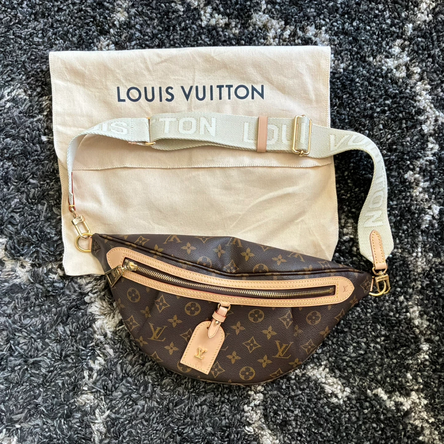 Louis Vuitton Monogram Belt Bag/Fanny Pack