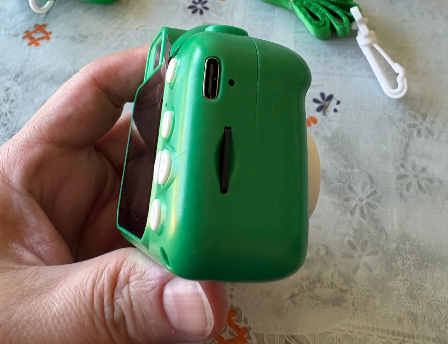 Brand New Dinosaur Kids Camera with Selfie & Video Mode - photo 4