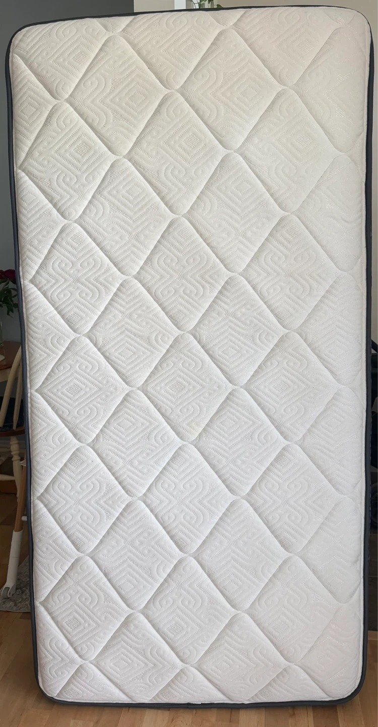 free twin/single mattress