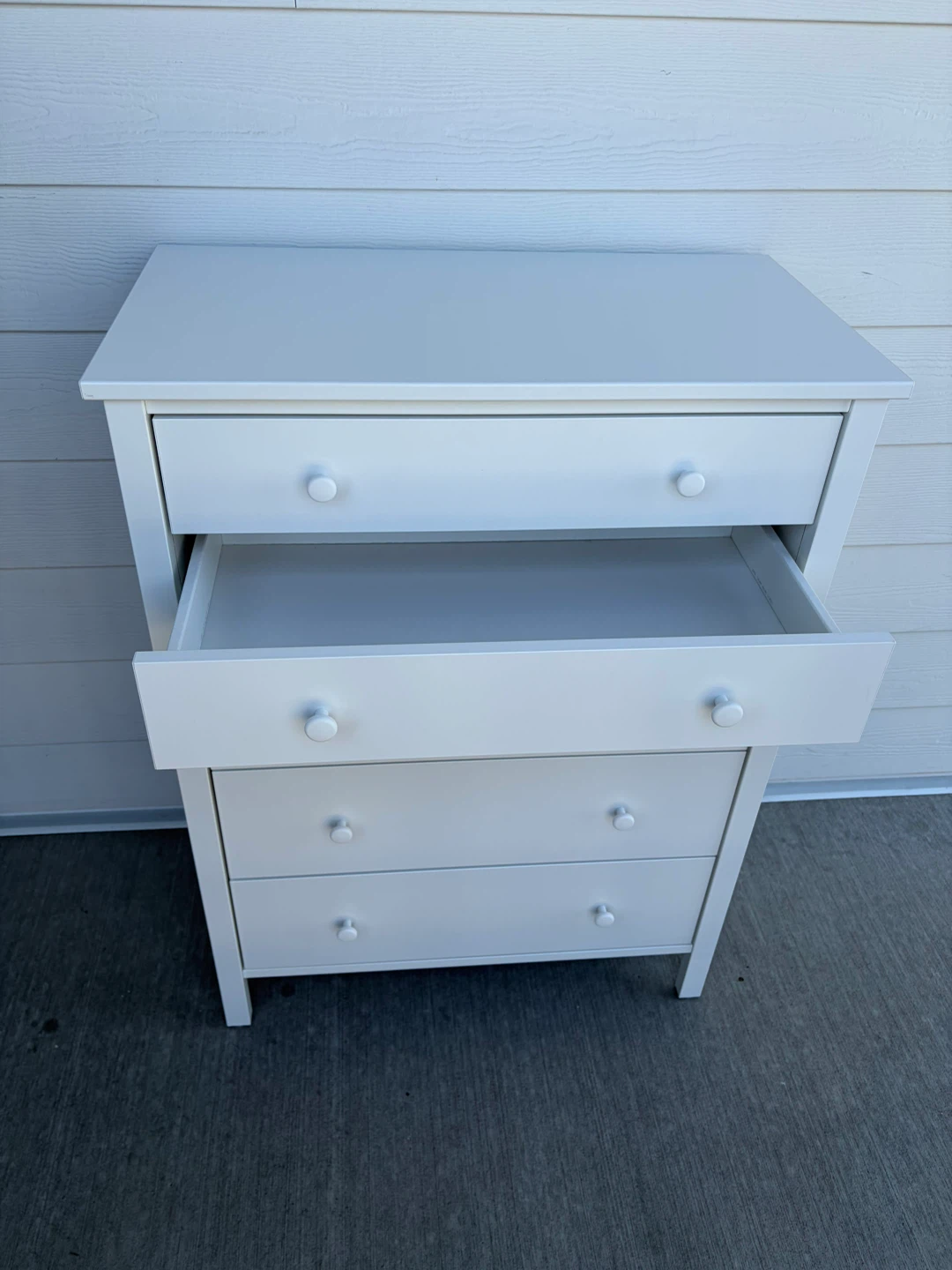 IKEA KILBERGET white dresser with 5 drawers - photo 3