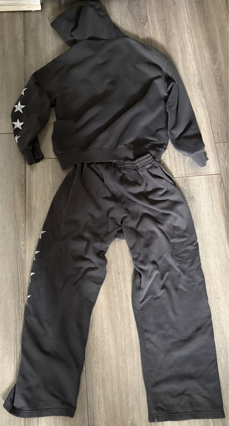 Adidas Originals Hoodie and Sweatpants Set - Size M - photo 2