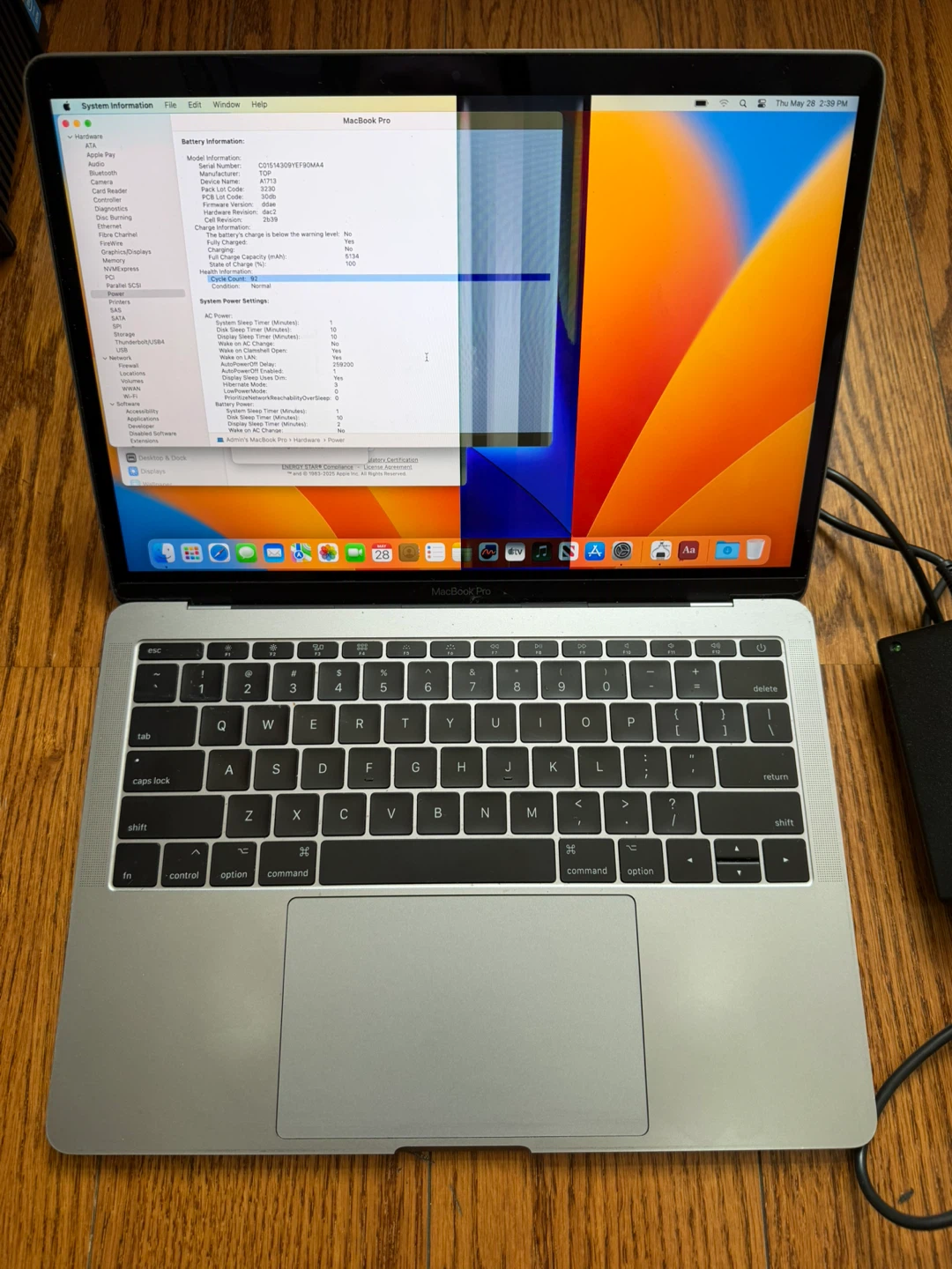 Apple MacBook Pro/8GB RAM/128GB SSD/Screen Glitch - photo 5