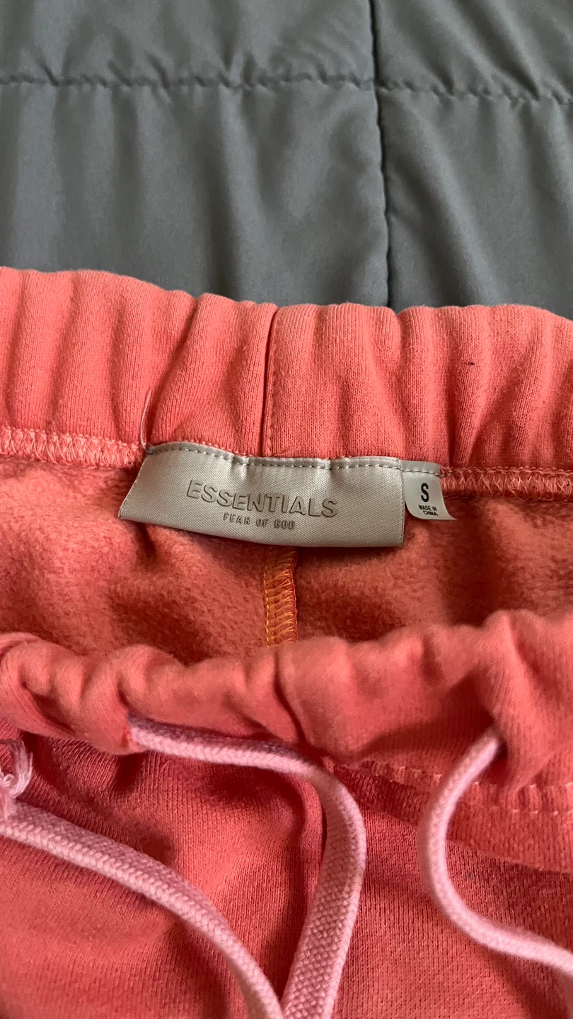 ESSENTIALS Fear of God Sweatpants Size S Coral - photo 3