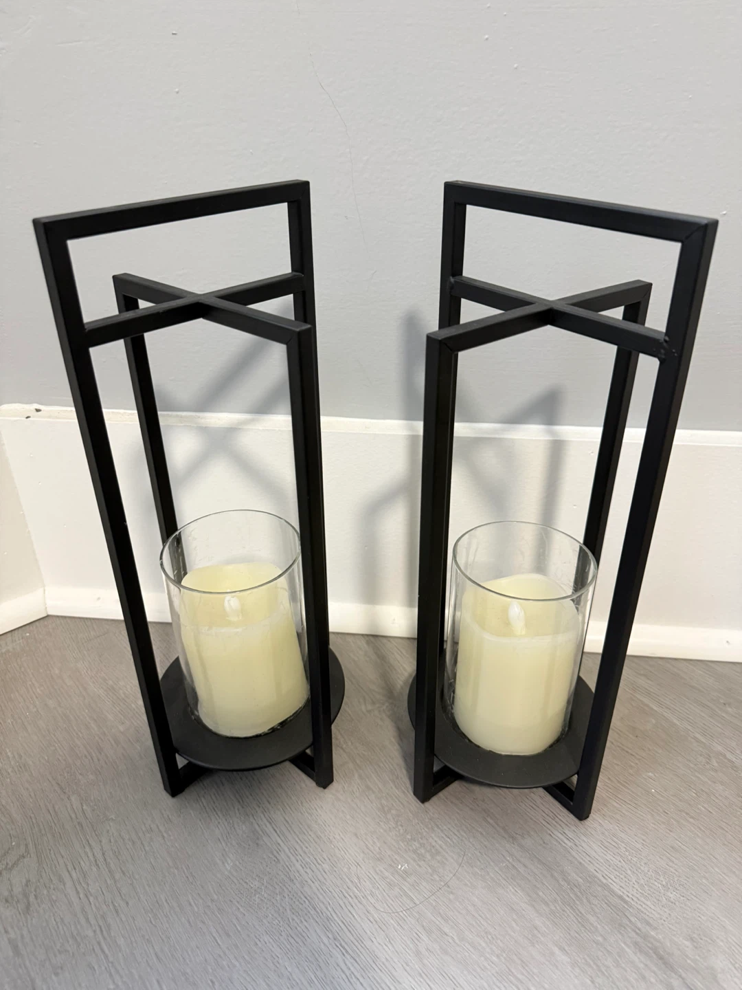Black Metal Lantern Decor - photo 2