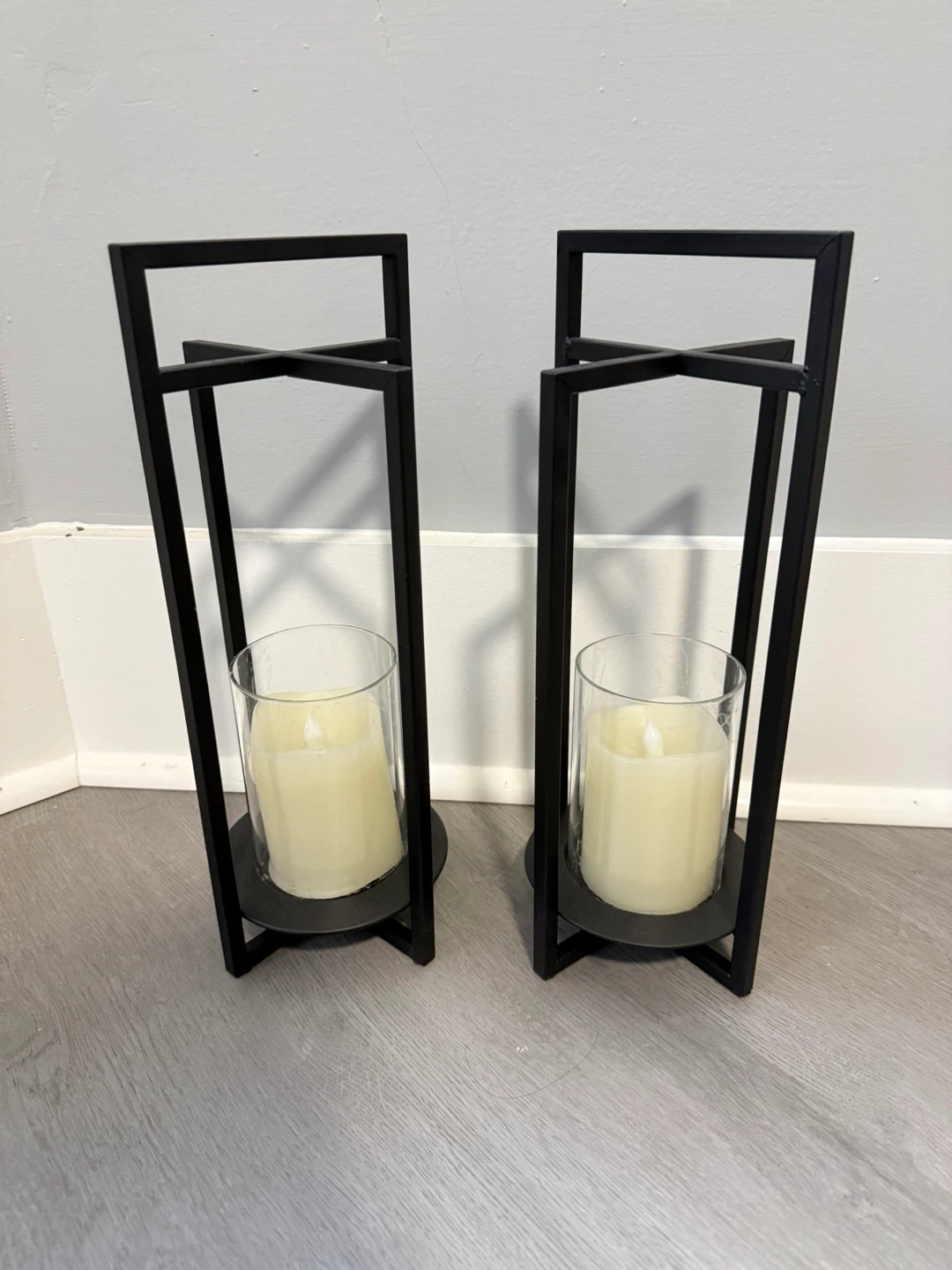 Black Metal Lantern Decor