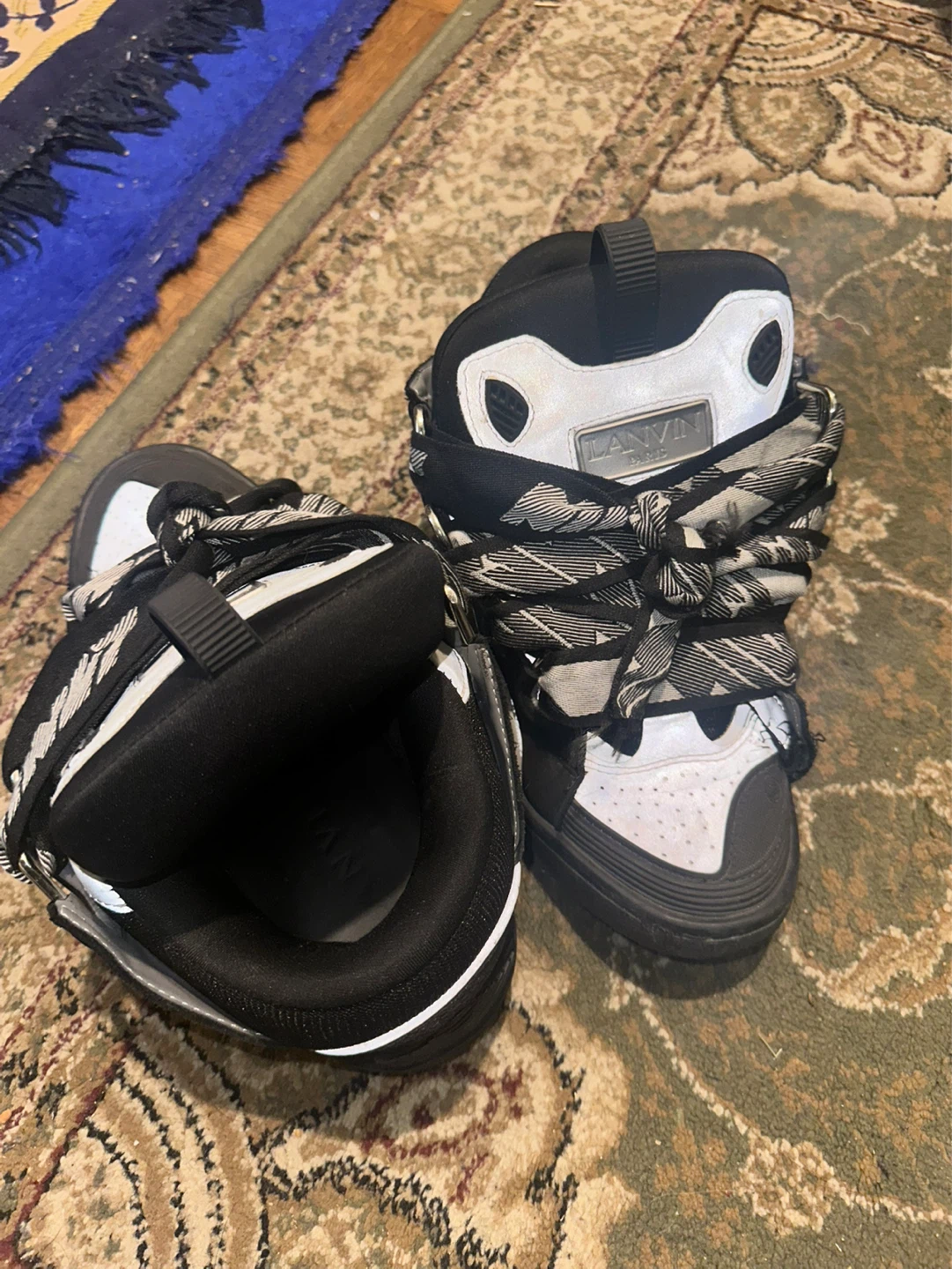 Lanvin curb size 43