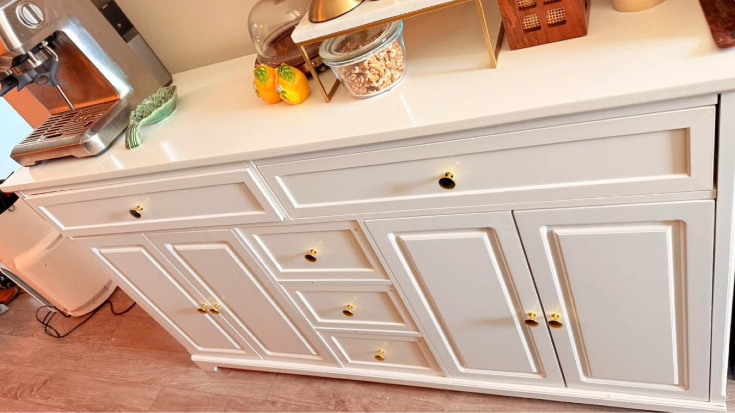 White Sideboard with Gold Hardware - photo 4