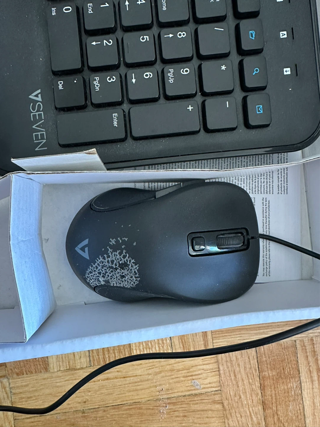 V7 Wired Keyboard and Mouse Combo - photo 4