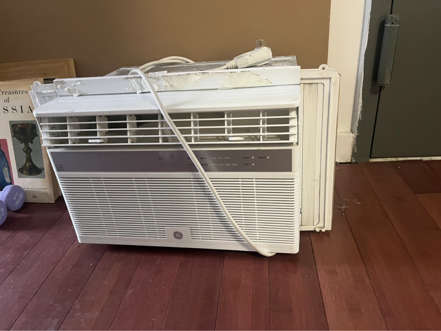 GE Window Air Conditioner - photo 3