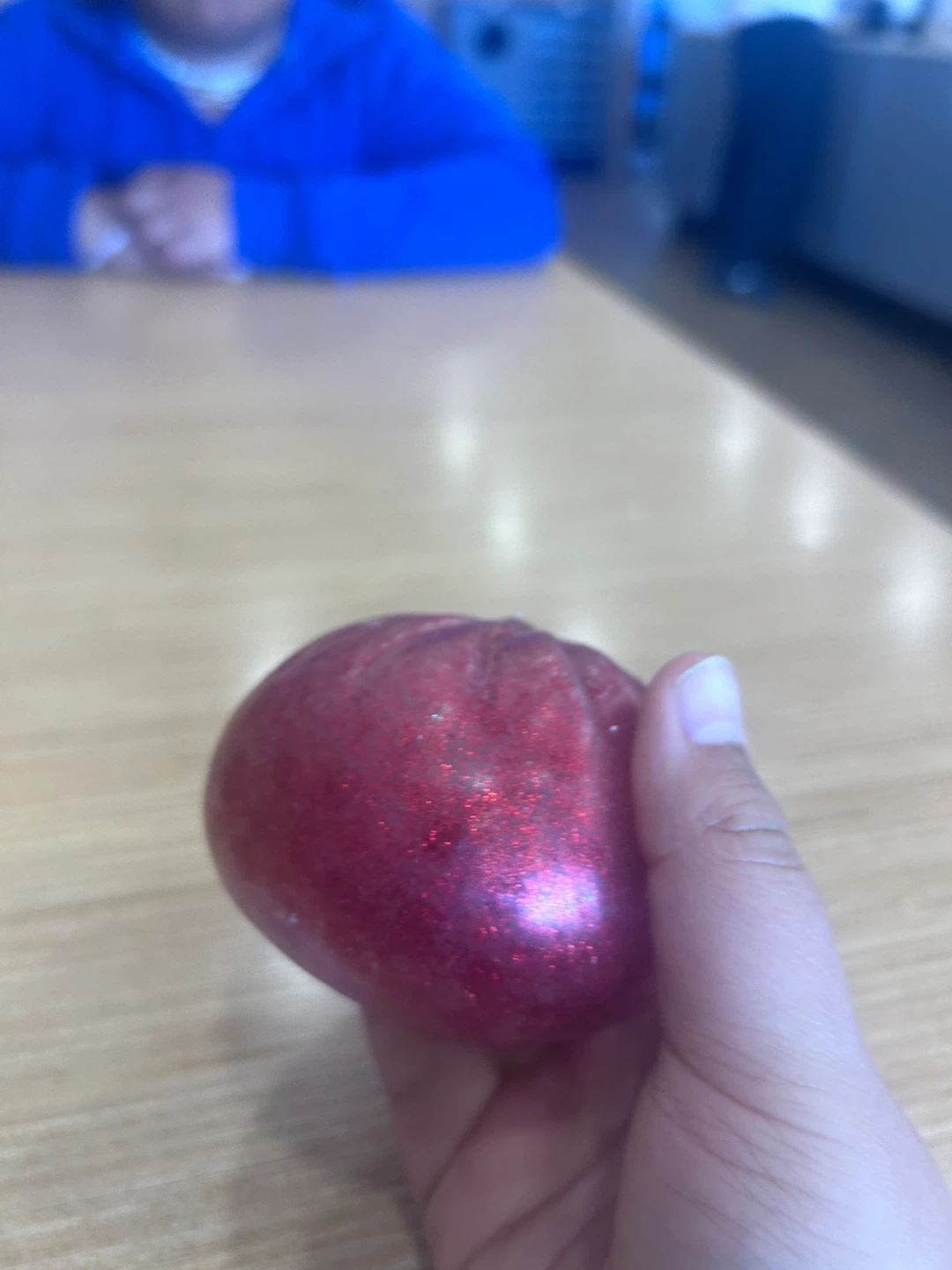 Red Glitter Squishy Ball - photo 3