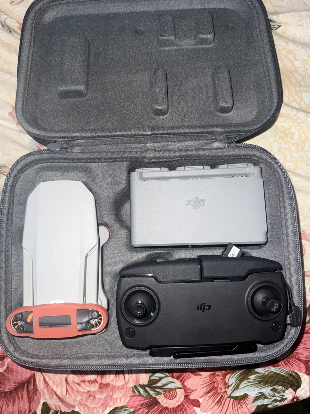 DJI Mini  2 se Drone Combo with Case - photo 2