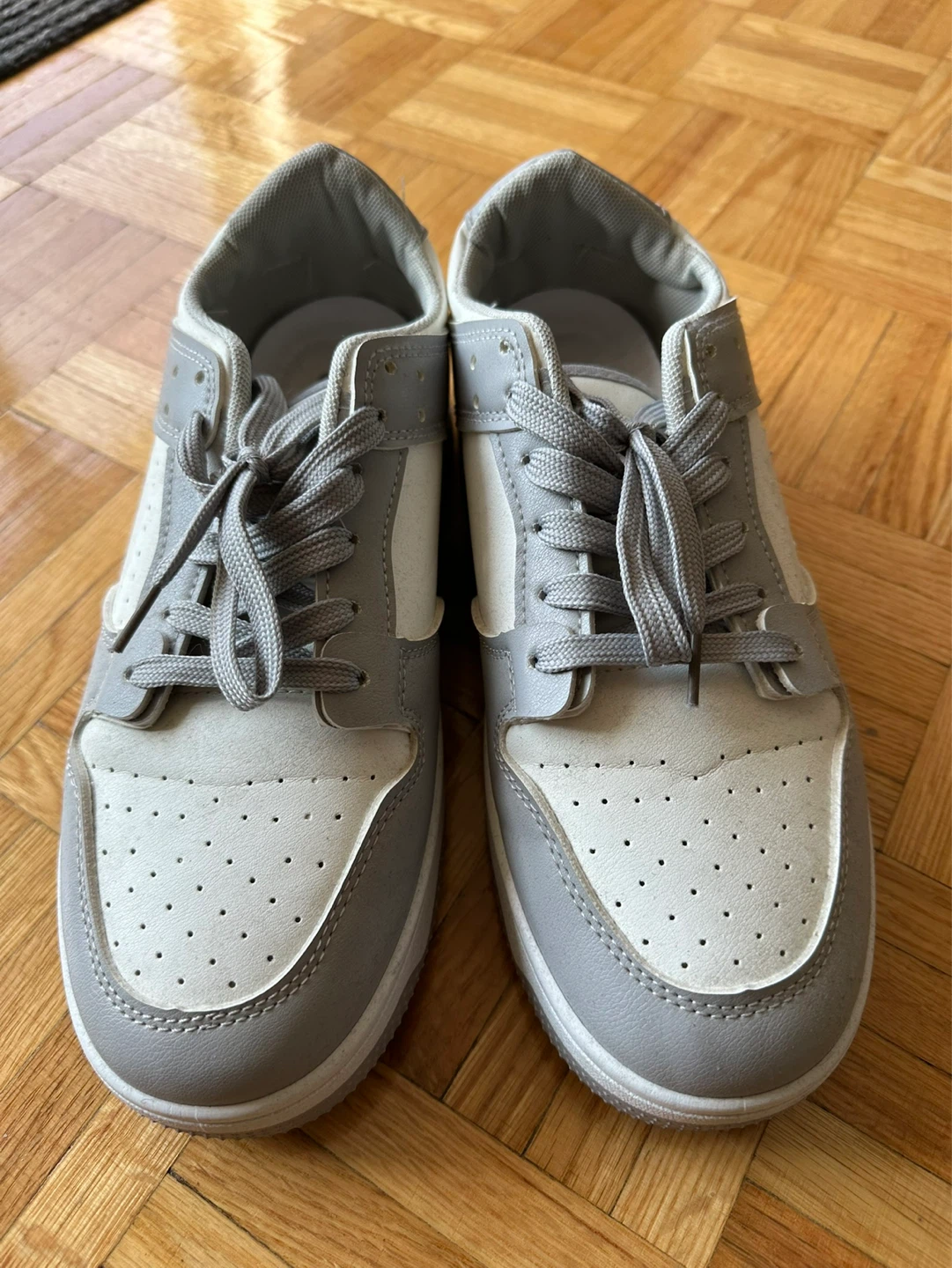 Men’s White and Grey Sneakers Size 10