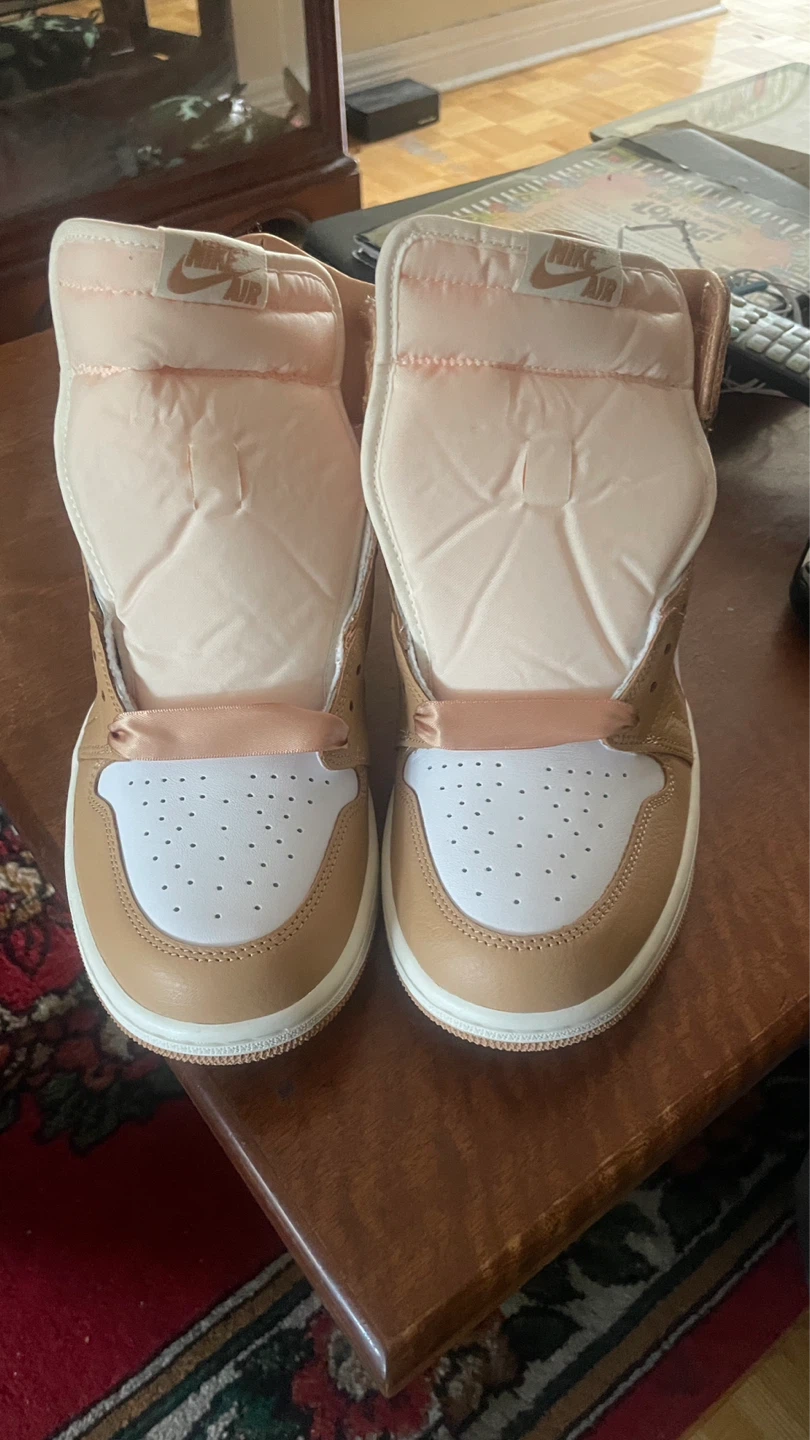 Nike Air Jordan 1 High OG "Latte" - photo 2