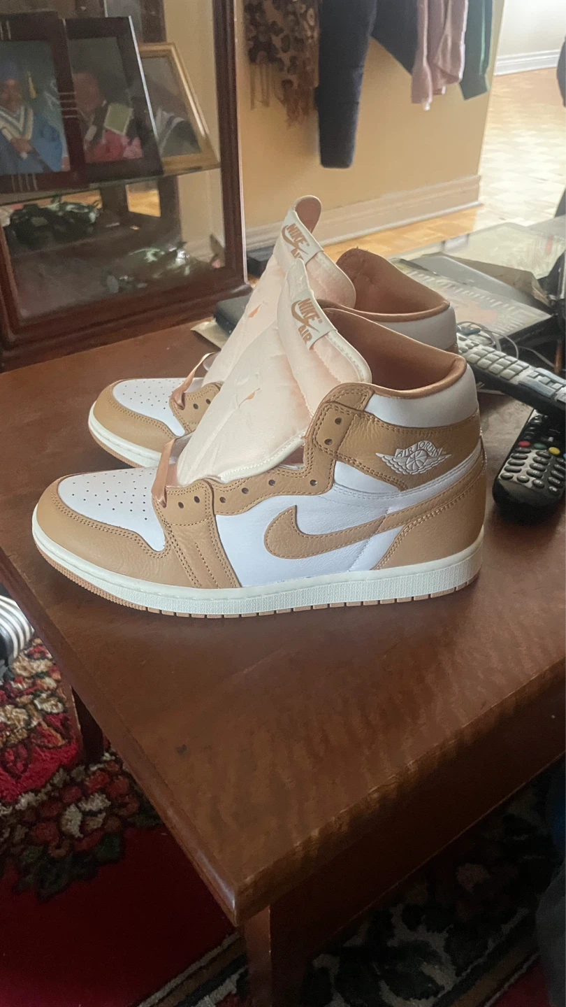 Nike Air Jordan 1 High OG "Latte" - photo 3