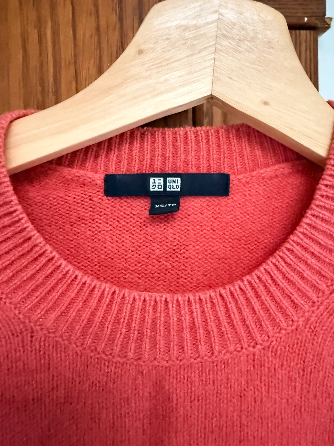 Uniqlo Wool Crewneck Sweater - Coral XS - photo 2